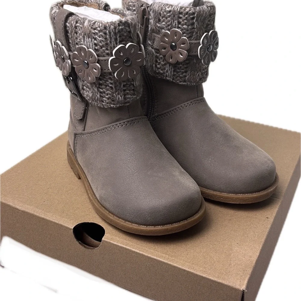 NWT Toddler Stylish Grey Tan Ankle Boots with Knit Cuff Accent Flowers Zipper